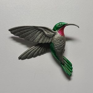 JJ hummingbird brooch